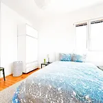Prime Spot - 2Br -15Bth - Next To Nevsky Church